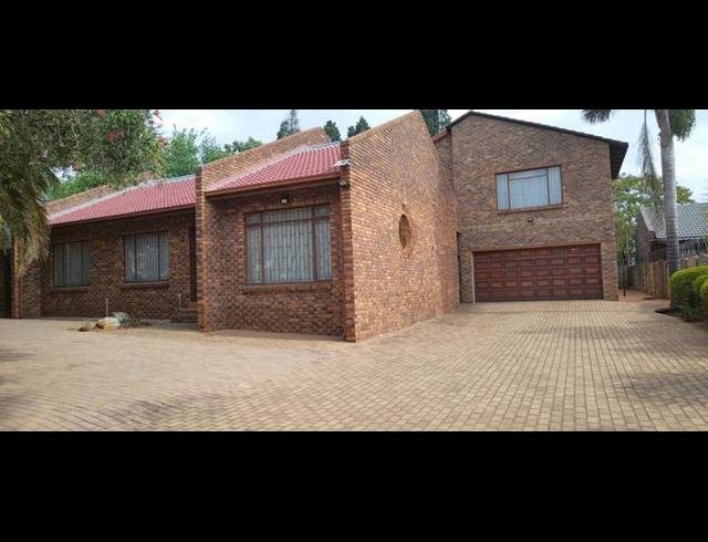 5 BEDROOM HOUSE FOR SALE IN NORKEM PARK